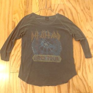 Junk food Def Leppard 3/4 Sleeve size Medium